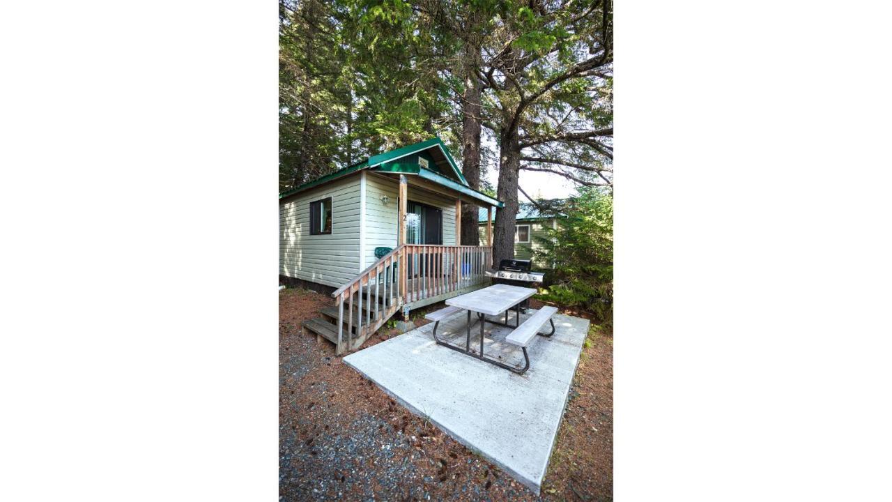 Cabin 2 Lynn View Lodge Хайнс Екстериор снимка
